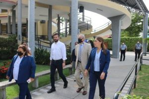 Visita Gobernador del Guayas en el IPAC